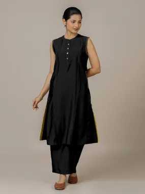 Alina x Rozaana | A Line Kurta in Raven Black with Thread Work | Coords or Only Kurta