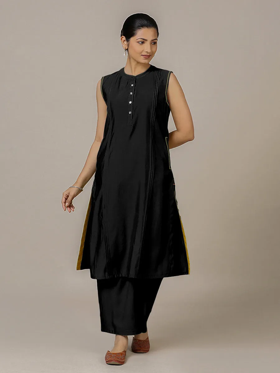 Alina x Rozaana | A Line Kurta in Raven Black with Thread Work | Coords or Only Kurta