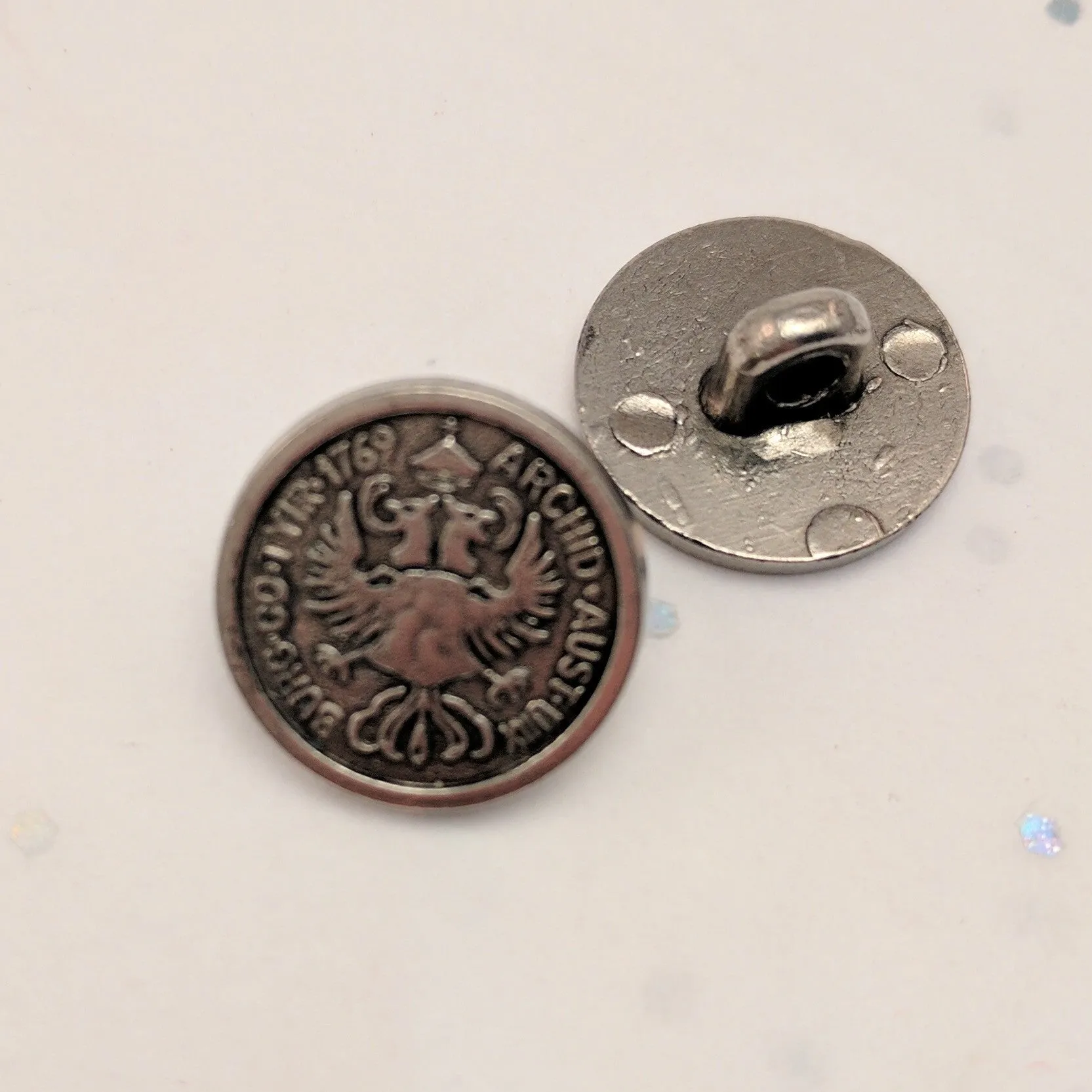 Bird Blazer Button / Silver /  Matte