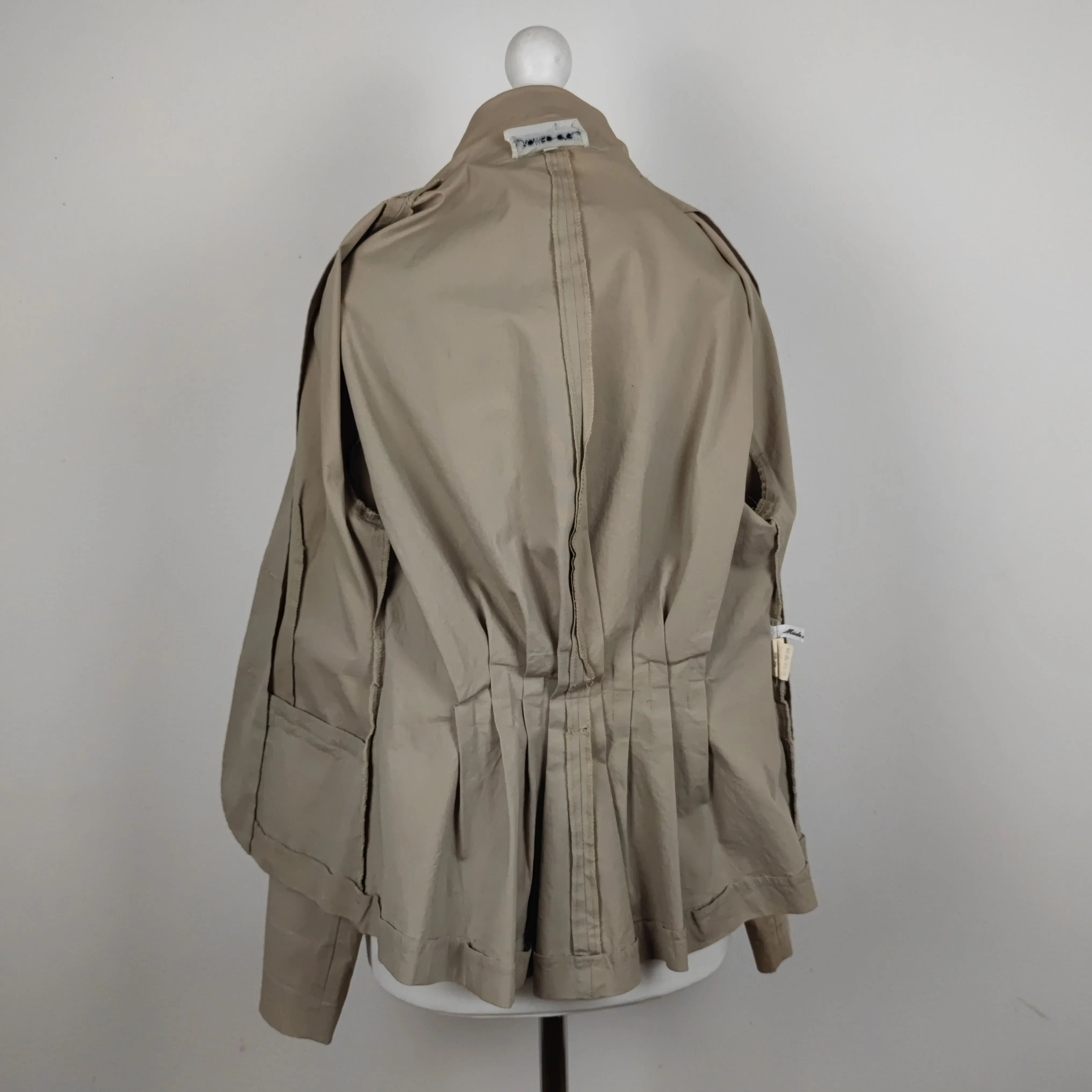 Blazer beige Romeo Gigli 1988