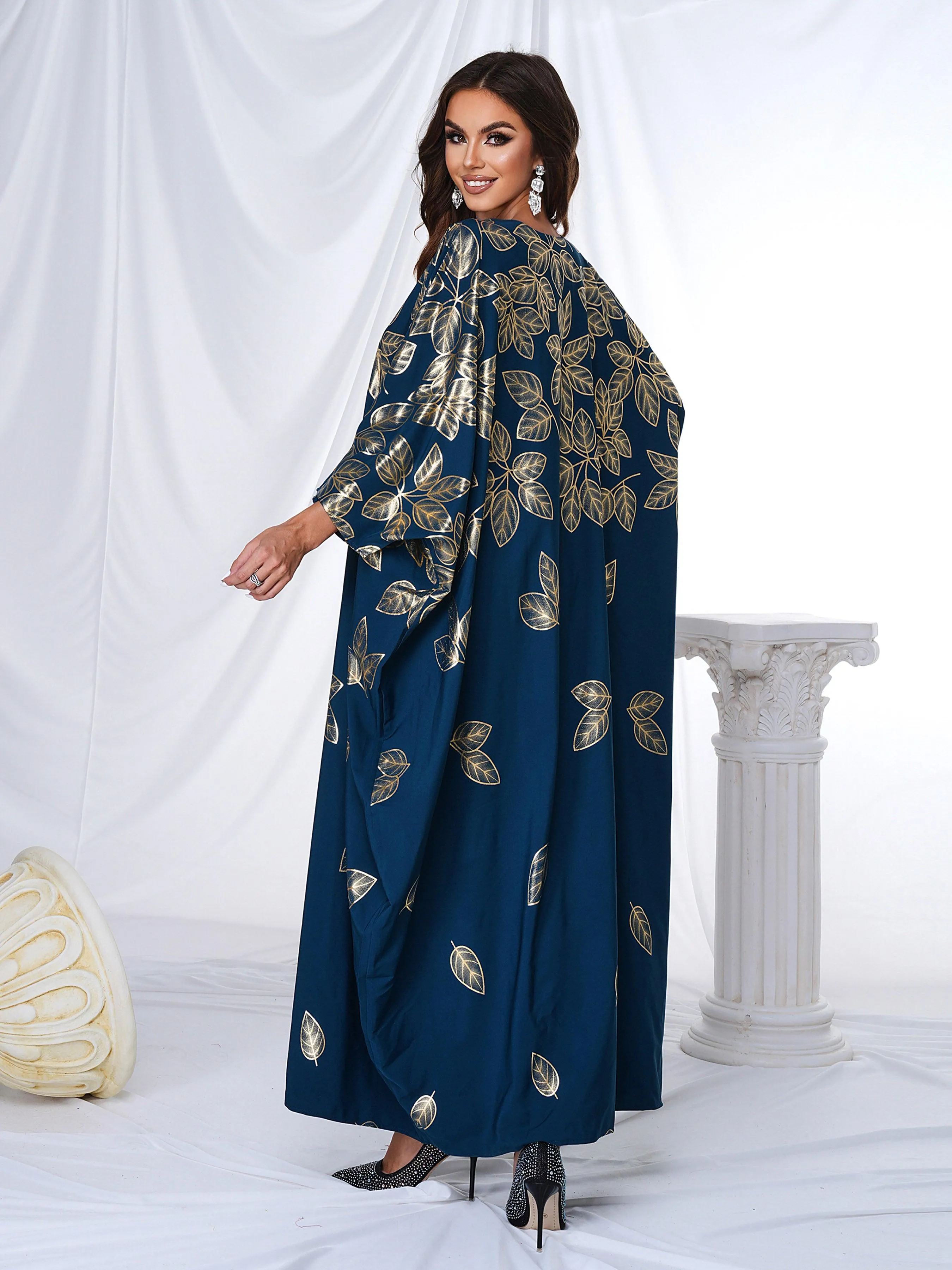 Crew Neck Cocoon Leaf Gilded Dress ME00204