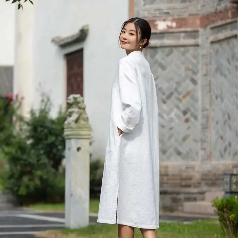 Elegant Long-Sleeved Linen Dress with Vintage Charm