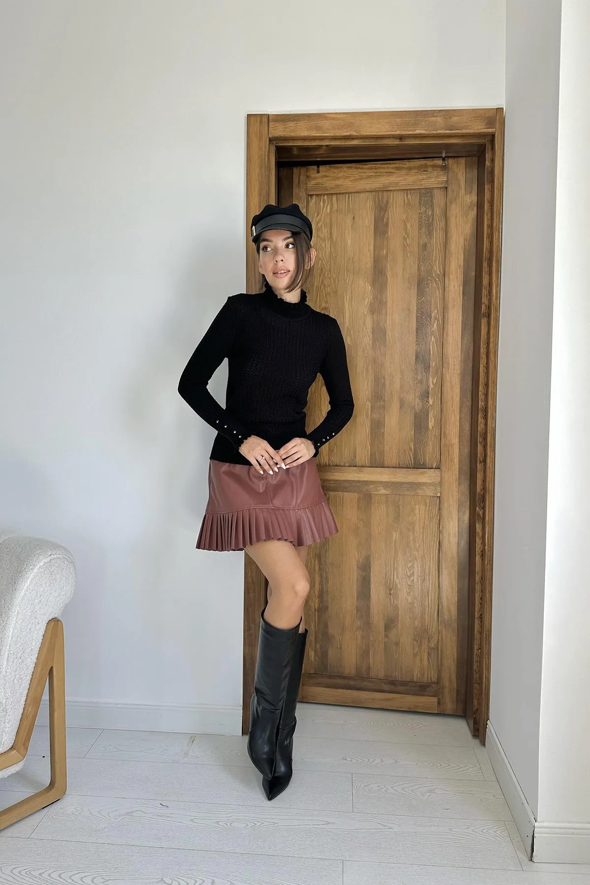 ELS Turtleneck and Cable Knit Sweater - Black - Guadalupe