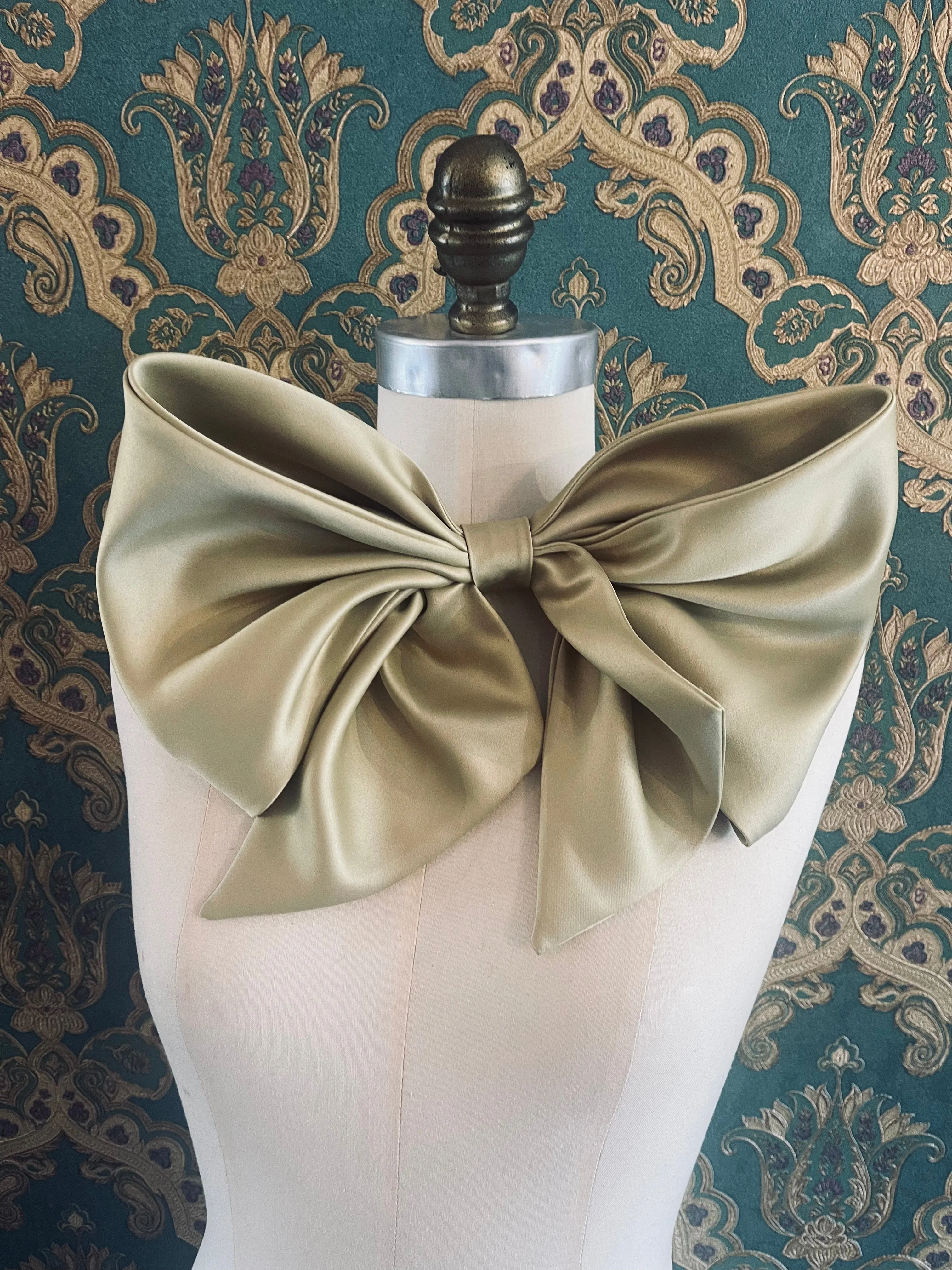 Fiocco Bow Brooch Small