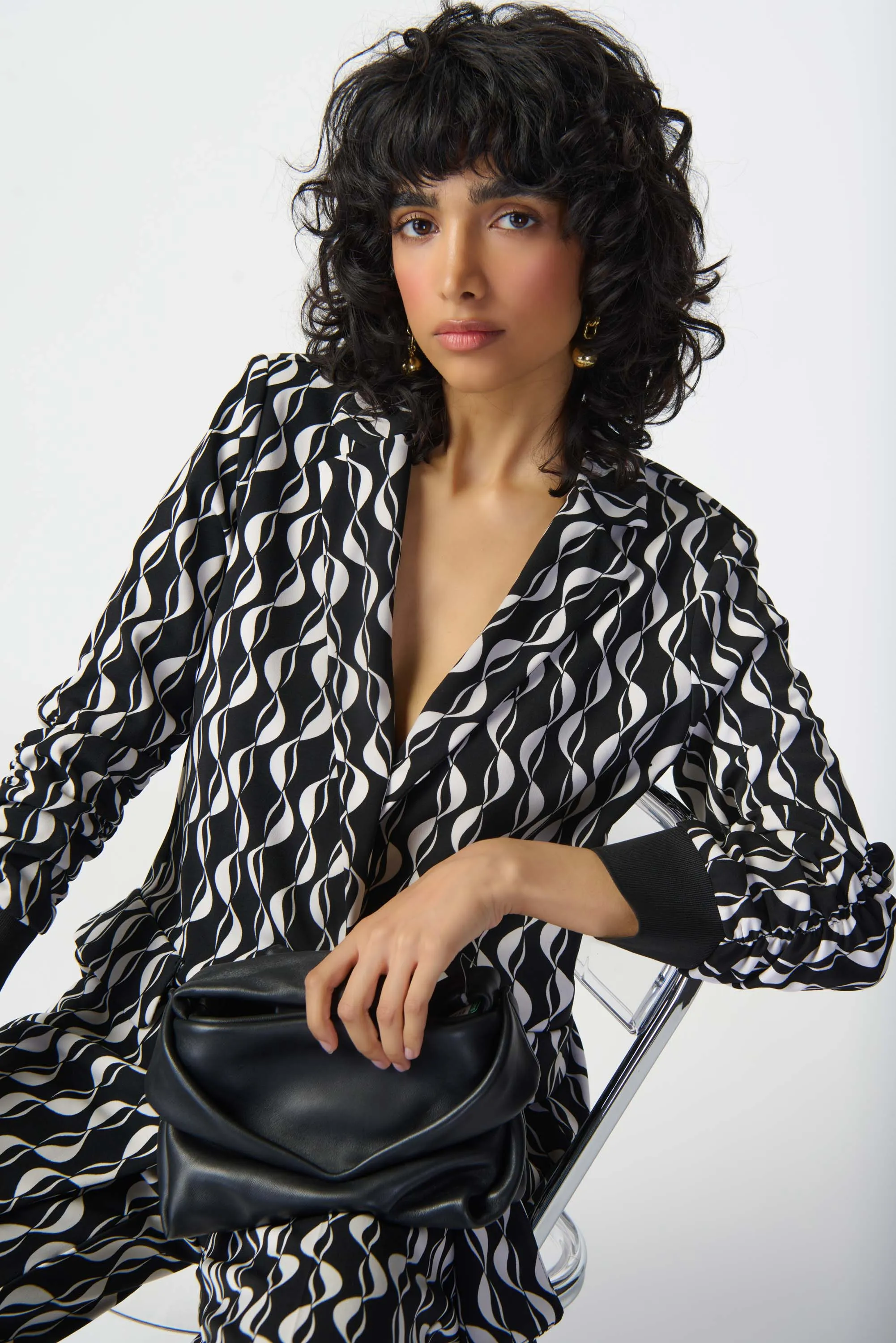 Geometric Print Silky Knit Blazer