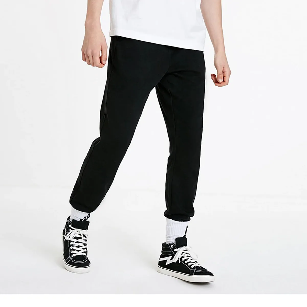 Loose Straight Fit Knitted Sweatpants