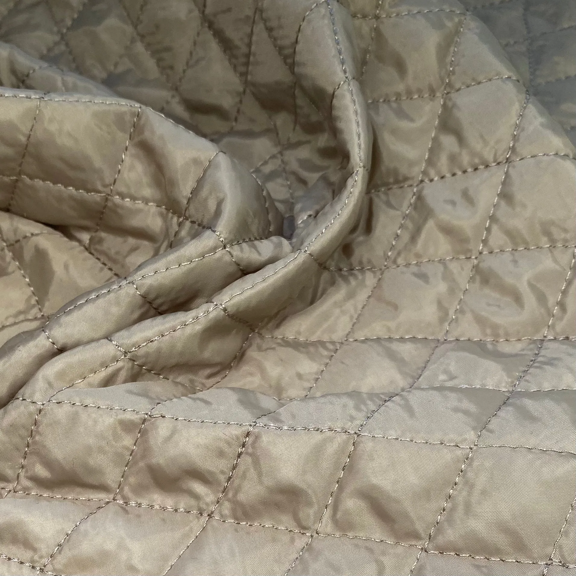 Quilted Nylon - Diamonds - Beige