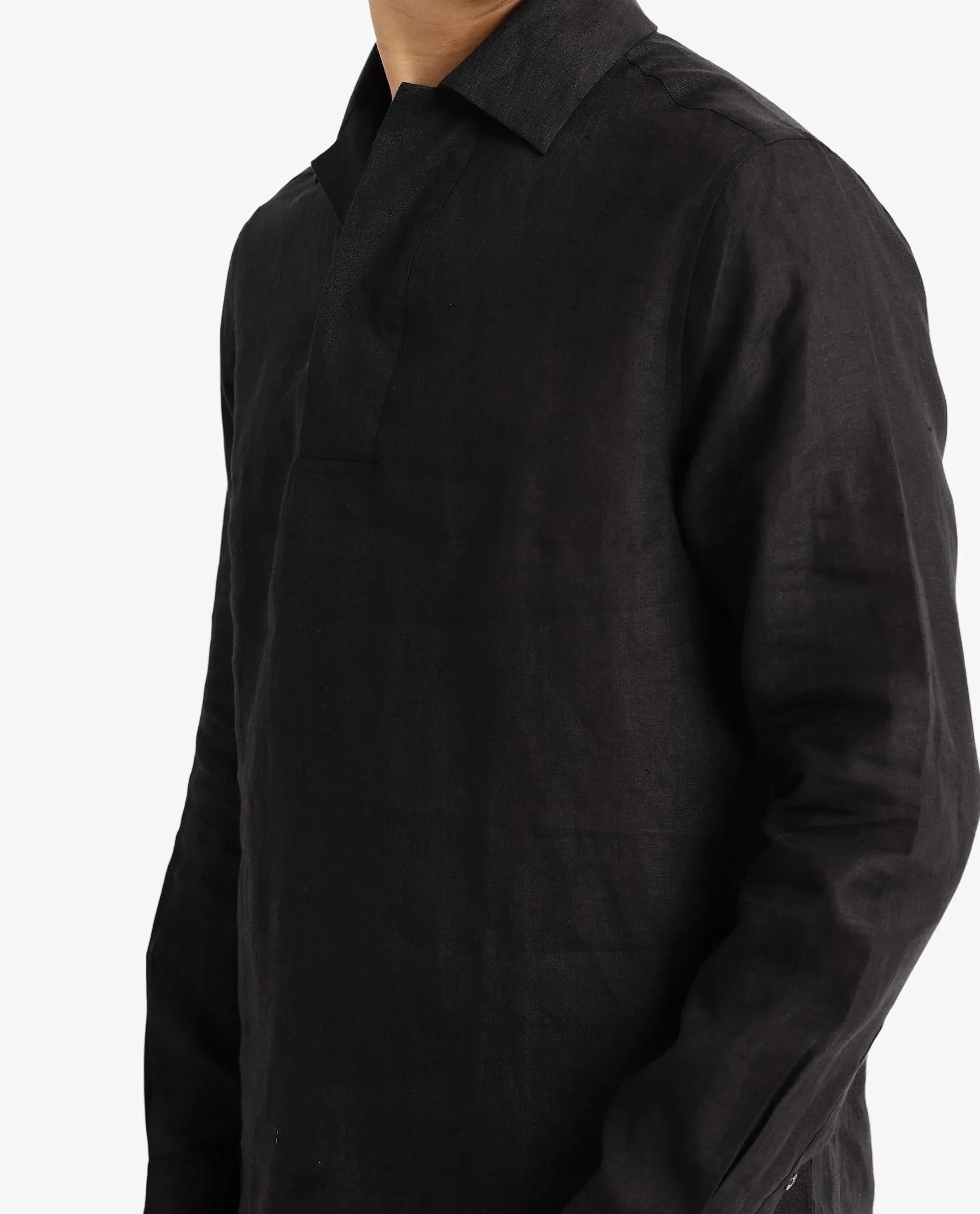 Rare Rabbit Men Figh Black Full Sleeve Broad Collar Button Closure Regular Fit Plain Shirt