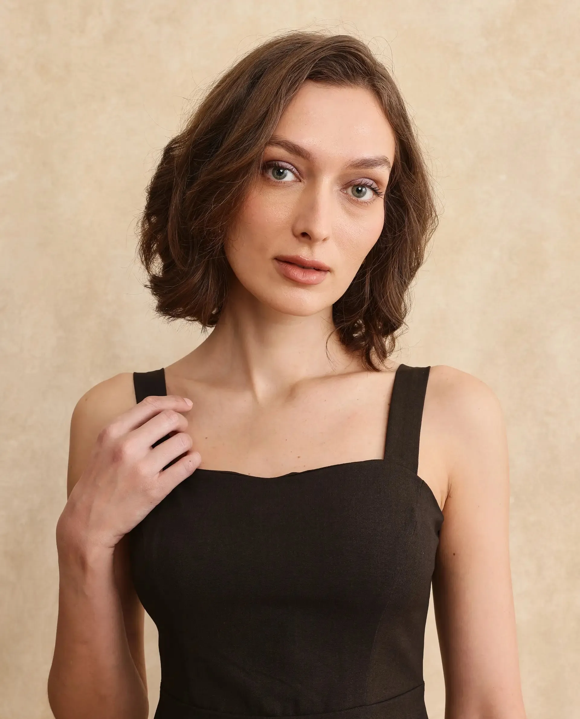 Rareism Women Canakkale Brown Poly Blend Fabric Sleeveless Sweetheart Neck Zipper Closure Straight Fit Knee Length Plain Dress