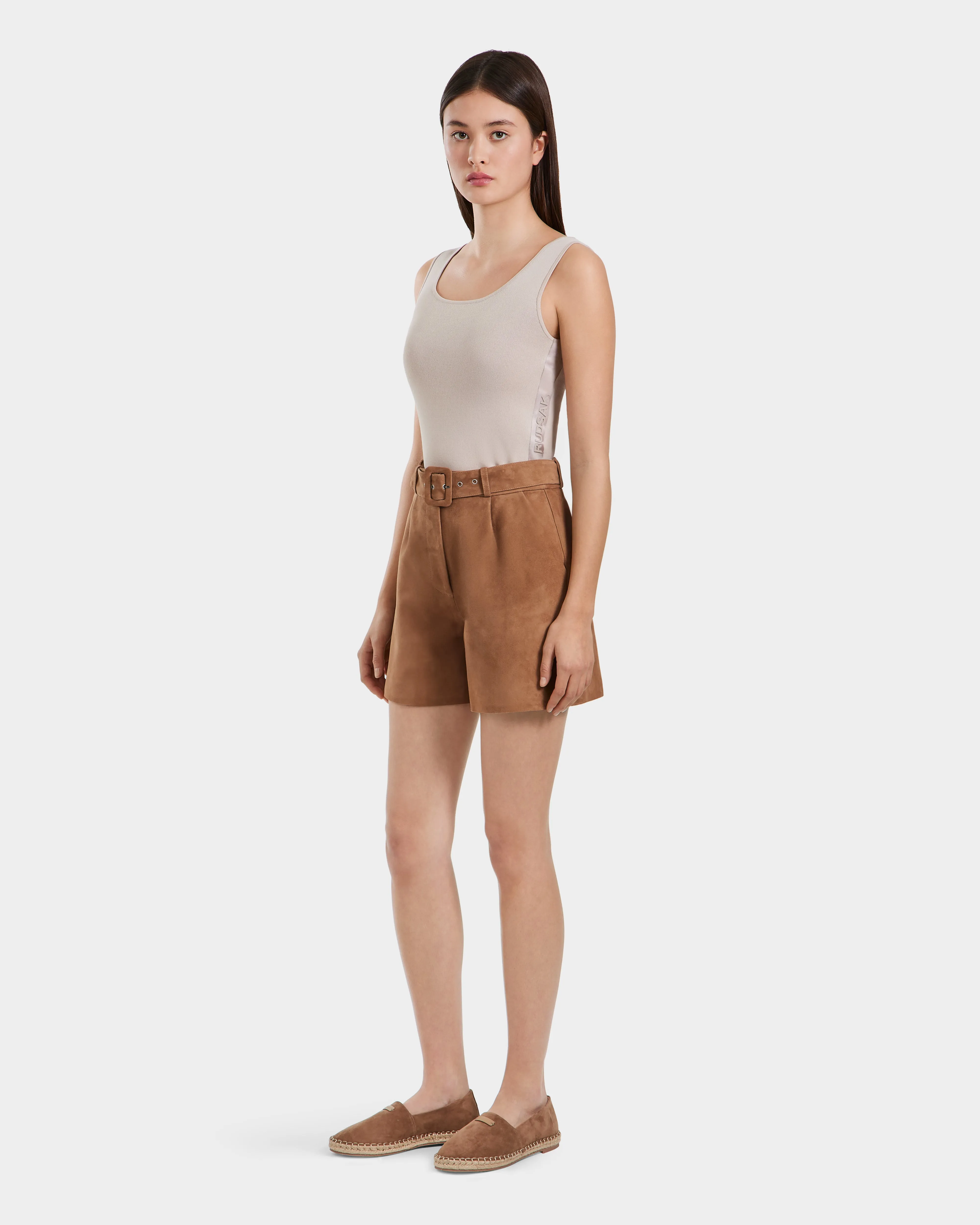 TERRIE SU - 8525053 Almond