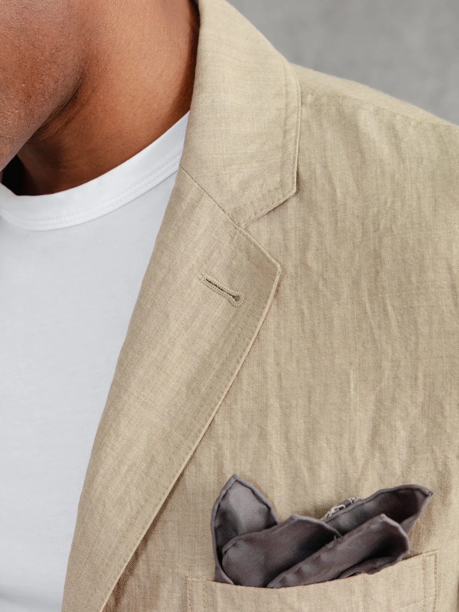 The Belgravia Blazer - Sand