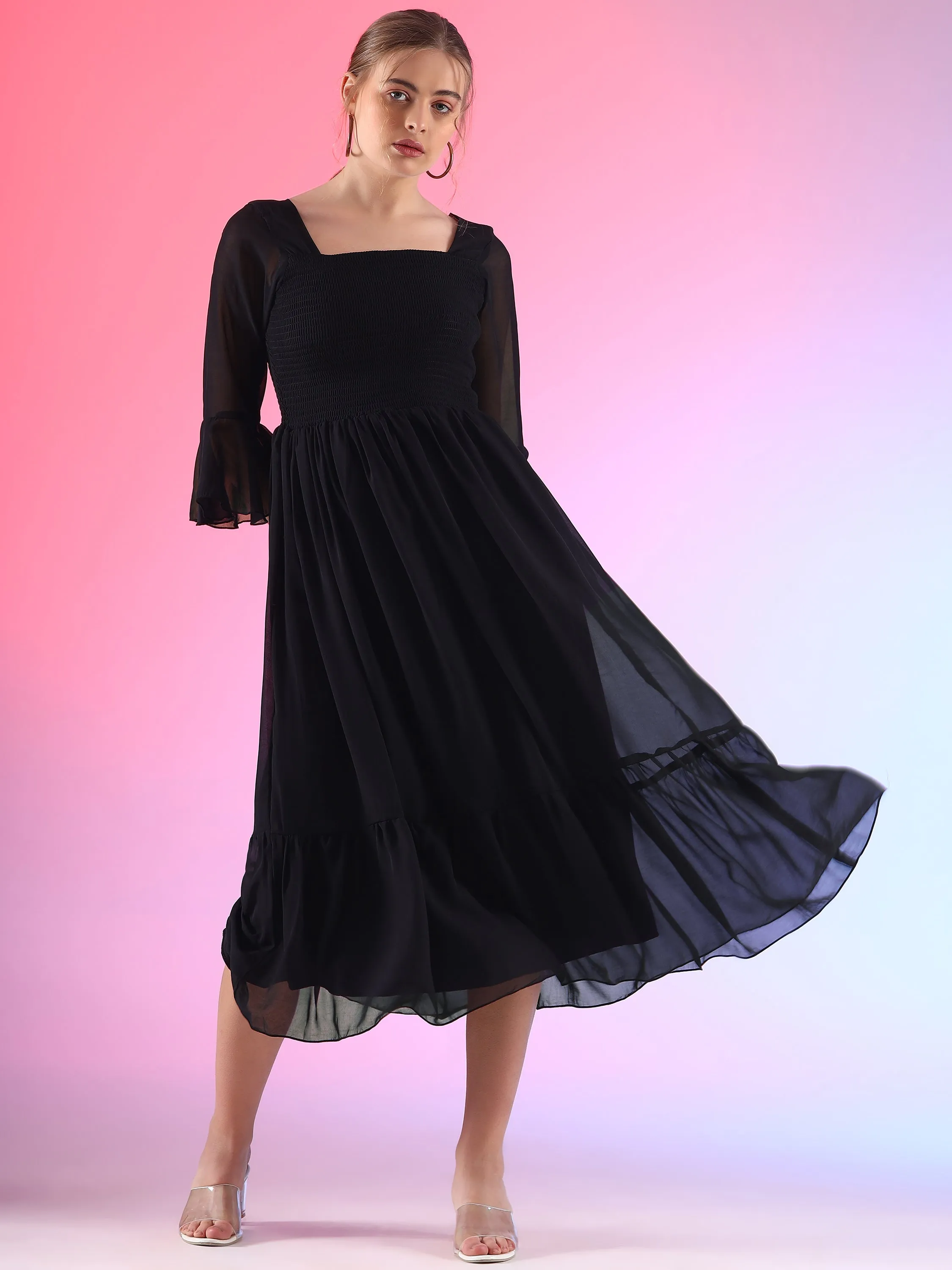 Women Solid Georgette Smoking A-line Midi Dress