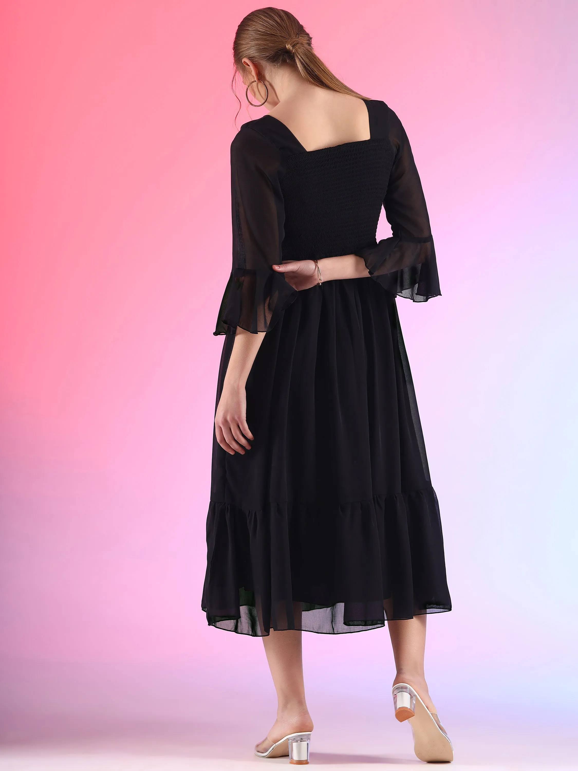 Women Solid Georgette Smoking A-line Midi Dress