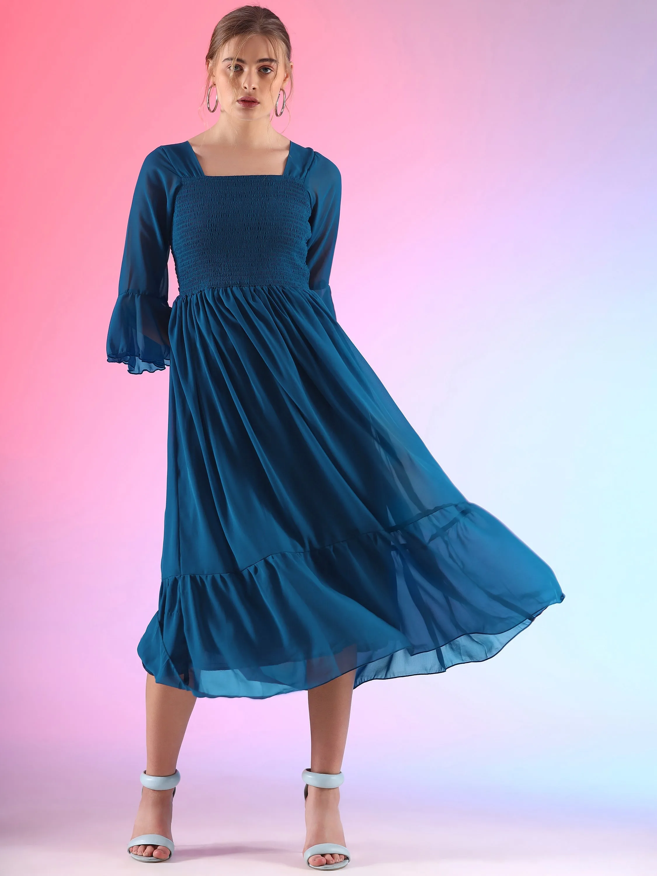 Women Solid Georgette Smoking A-line Midi Dress